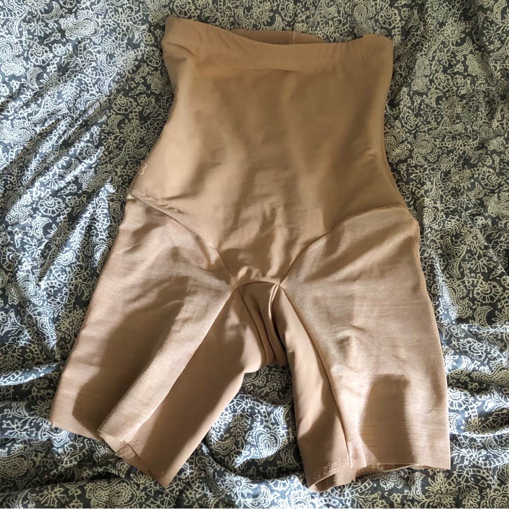 Honey love high waisted shaper shorts nude XS